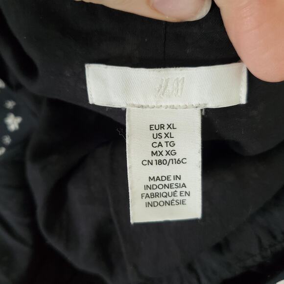 H&M Black & White Floral Dress - Picture 3 of 6